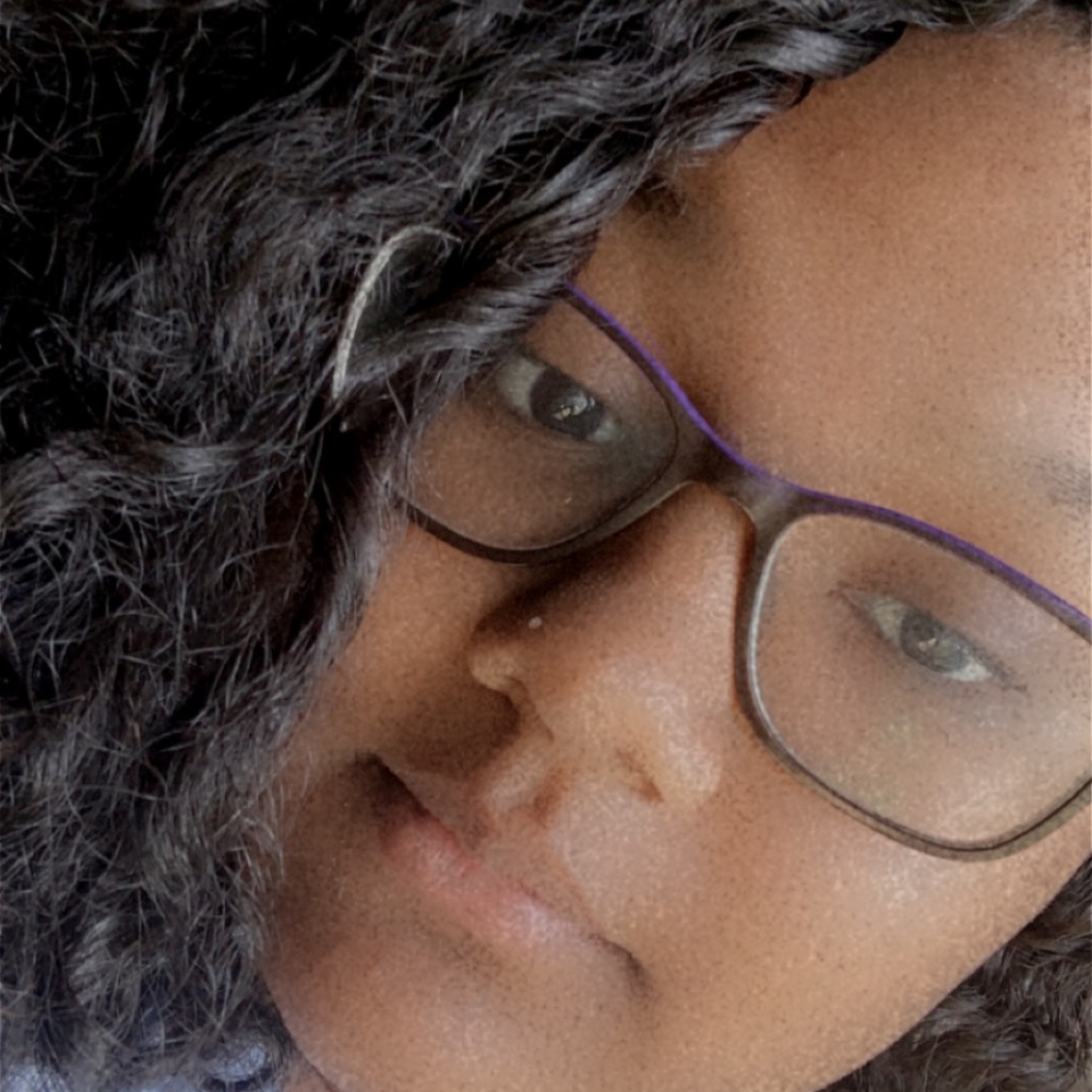 Meet your Posher, Macayla